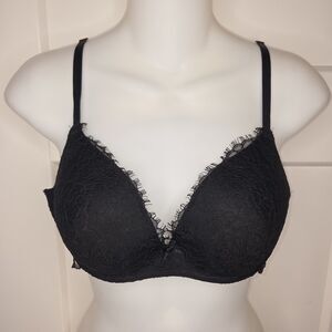 Victoria's Secret Dream Angels Black Lace Wireless Bra Padded 36B No-Wire